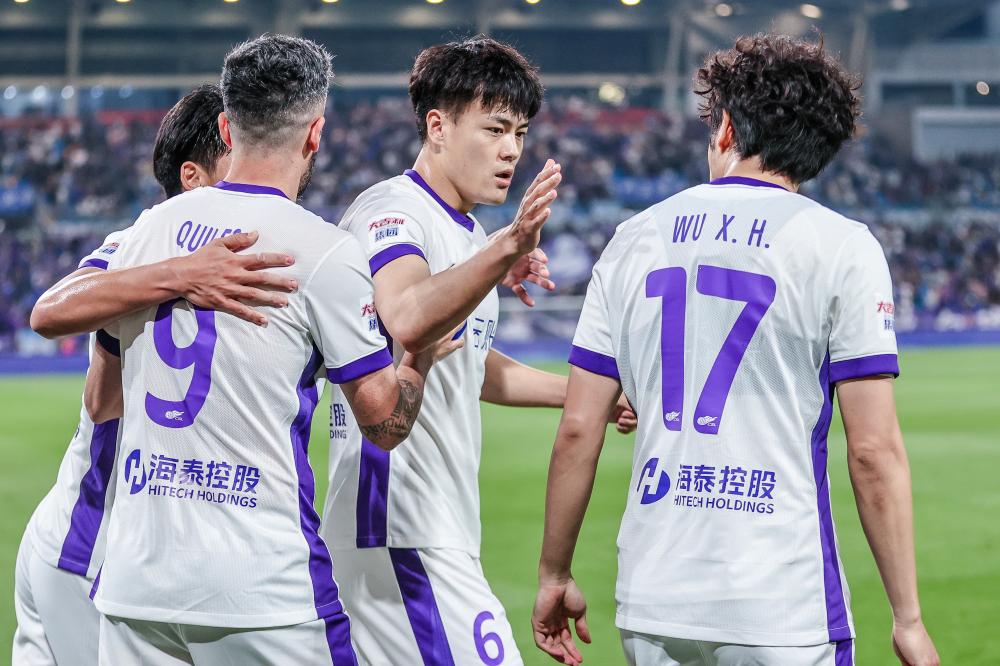 杰克艾切尔领衔冰球新时代从天赋新星到冠军核心的成长与突破之路